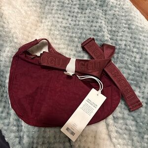 BAGGU oxblood small nylon crescent NWT